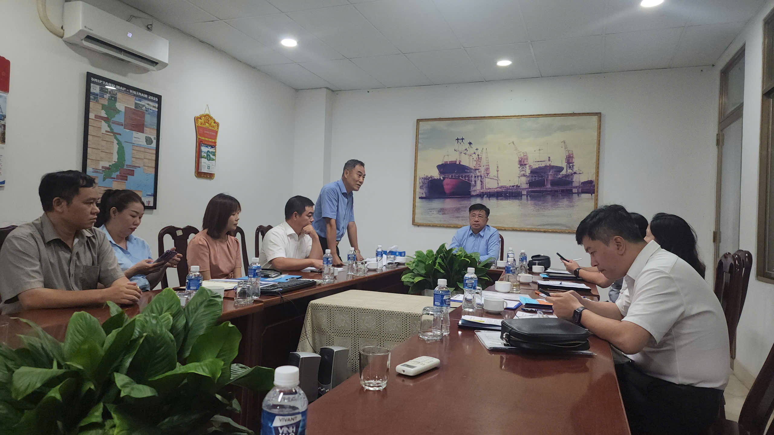 CHỦ TỊCH HỘI ĐỒNG THÀNH VIÊN SBIC LÀM VIỆC VỚI CÁC ĐƠN VỊ TẠI THÀNH PHỐ HỒ CHÍ MINH: GIỮ VỮNG SẢN XUẤT, TẠO NỀN TẢNG CHO QUÁ TRÌNH XỬ LÝ DOANH NGHIỆP.