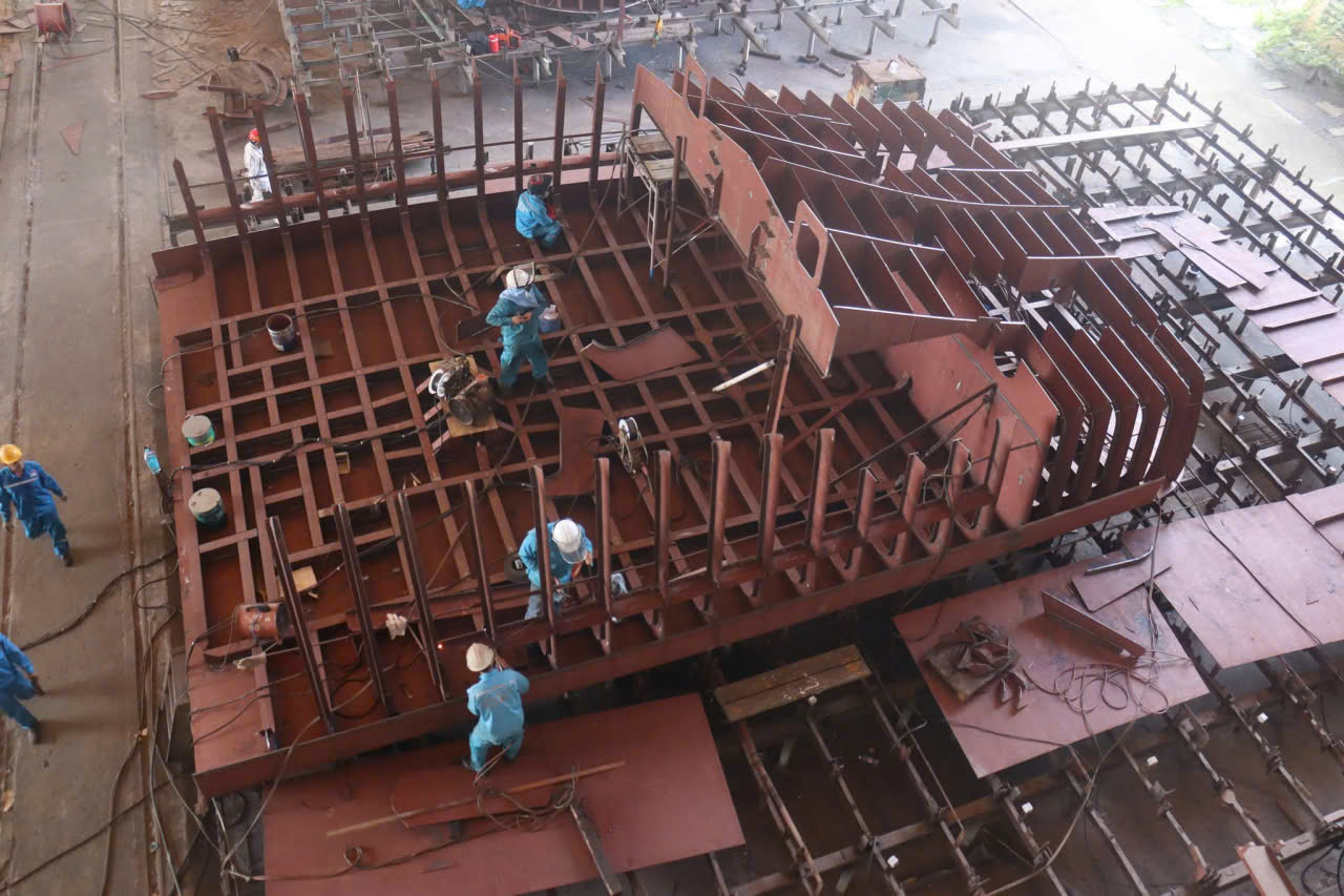 ĐOÀN THANH NIÊN CÔNG TY CÔNG NGHIỆP TÀU THỦY SÀI GÒN: XÂY DỰNG ĐỘI NGŨ LAO ĐỘNG TRẺ “VỮNG TAY NGHỀ- CHẮC Ý CHÍ” TRONG QUÁ TRÌNH TÁI CƠ CẤU VÀ XỬ LÝ DOANH NGHIỆP THEO NGHỊ QUYẾT 220/NQ-CP”