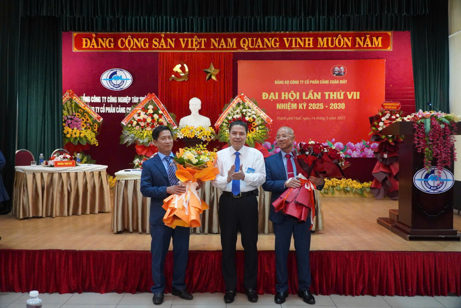 ĐẢNG BỘ CÔNG TY CỔ PHẦN CẢNG CHÂN MÂY ĐOÀN KẾT, QUYẾT TÂM ĐƯA CÔNG TY NGÀY CÀNG PHÁT TRIỂN, NÂNG CAO NĂNG LỰC CẠNH TRANH, BẢO VỆ MÔI TRƯỜNG BẰNG CÁC GIẢI PHÁP HƯỚNG ĐẾN CHUYỂN ĐỔI SỐ, CHUYỂN ĐỔI XANH
