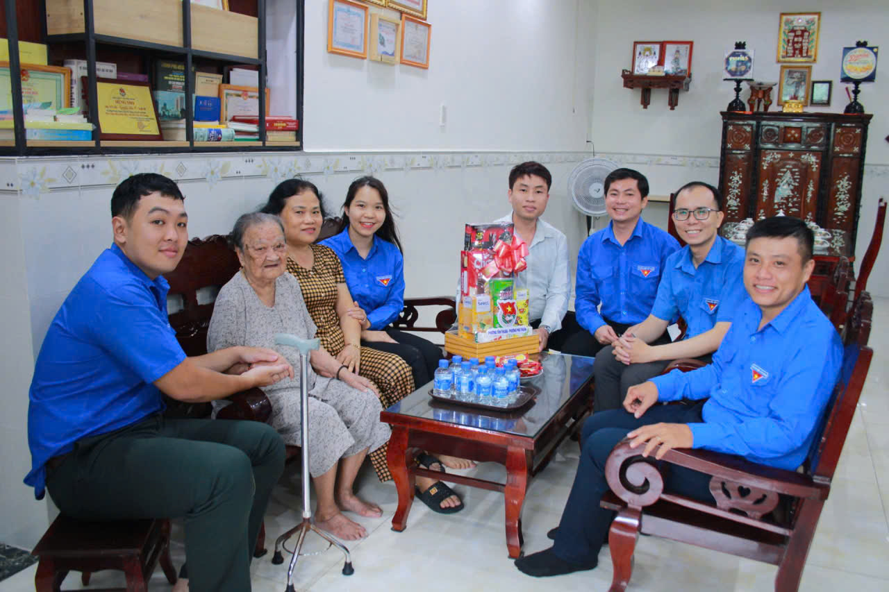 ĐOÀN THANH NIÊN SSIC NỐI TIẾP TRUYỀN THỐNG 