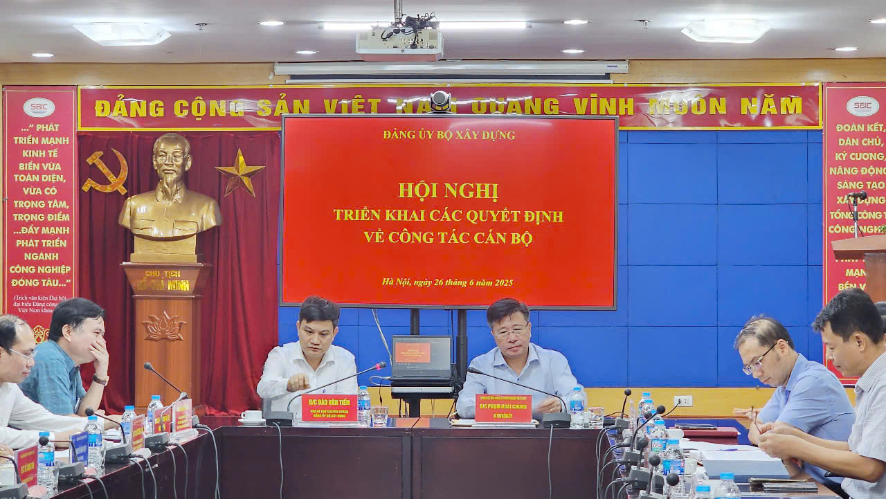 HỘI NGHỊ TRIỂN KHAI CÔNG TÁC CÁN  BỘ
