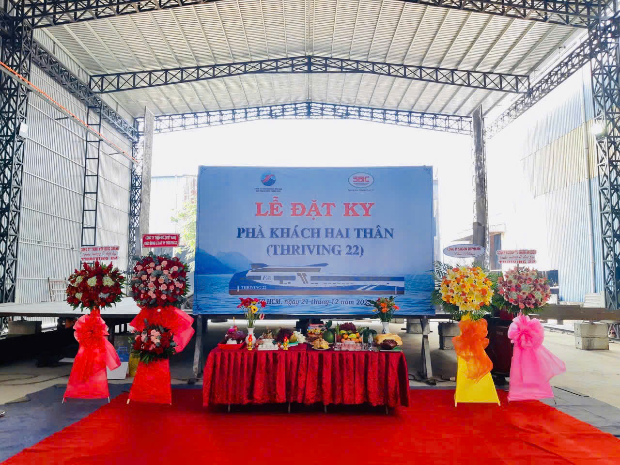 CÔNG TY ĐÓNG TÀU VÀ CNHH SÀI GÒN: TỔ CHỨC LỄ ĐẶT KY PHÀ KHÁCH HAI THÂN “THRIVING 22” 