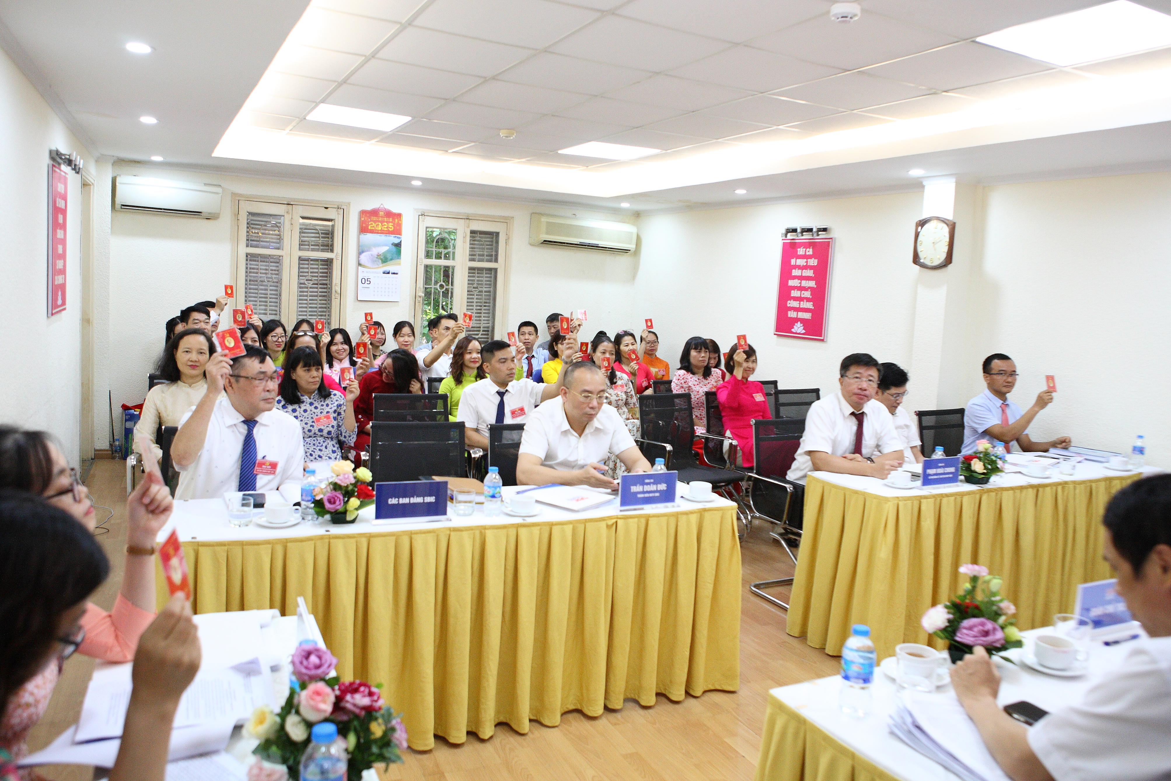 Những tấm phiếu 