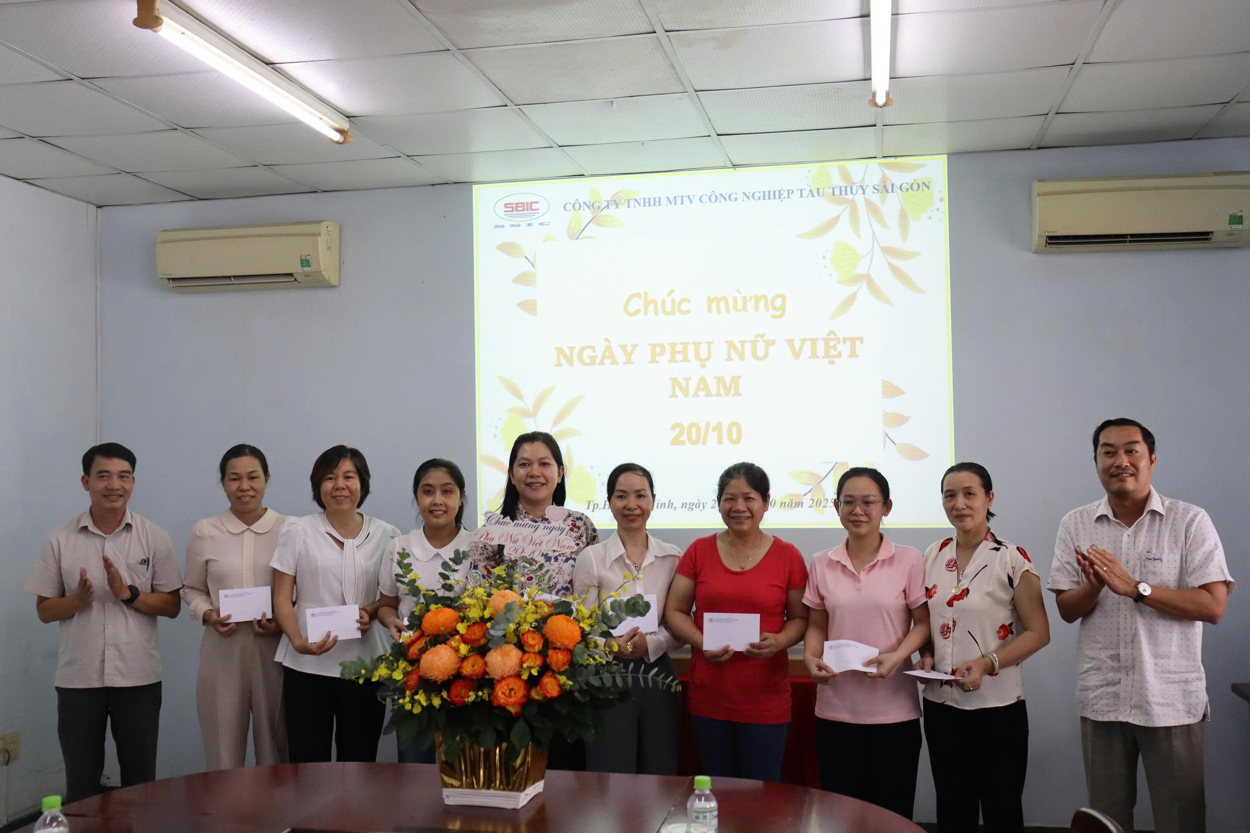 NHỮNG “BÓNG HỒNG” THẦM LẶNG GIỮ NHỊP SẢN XUẤT 