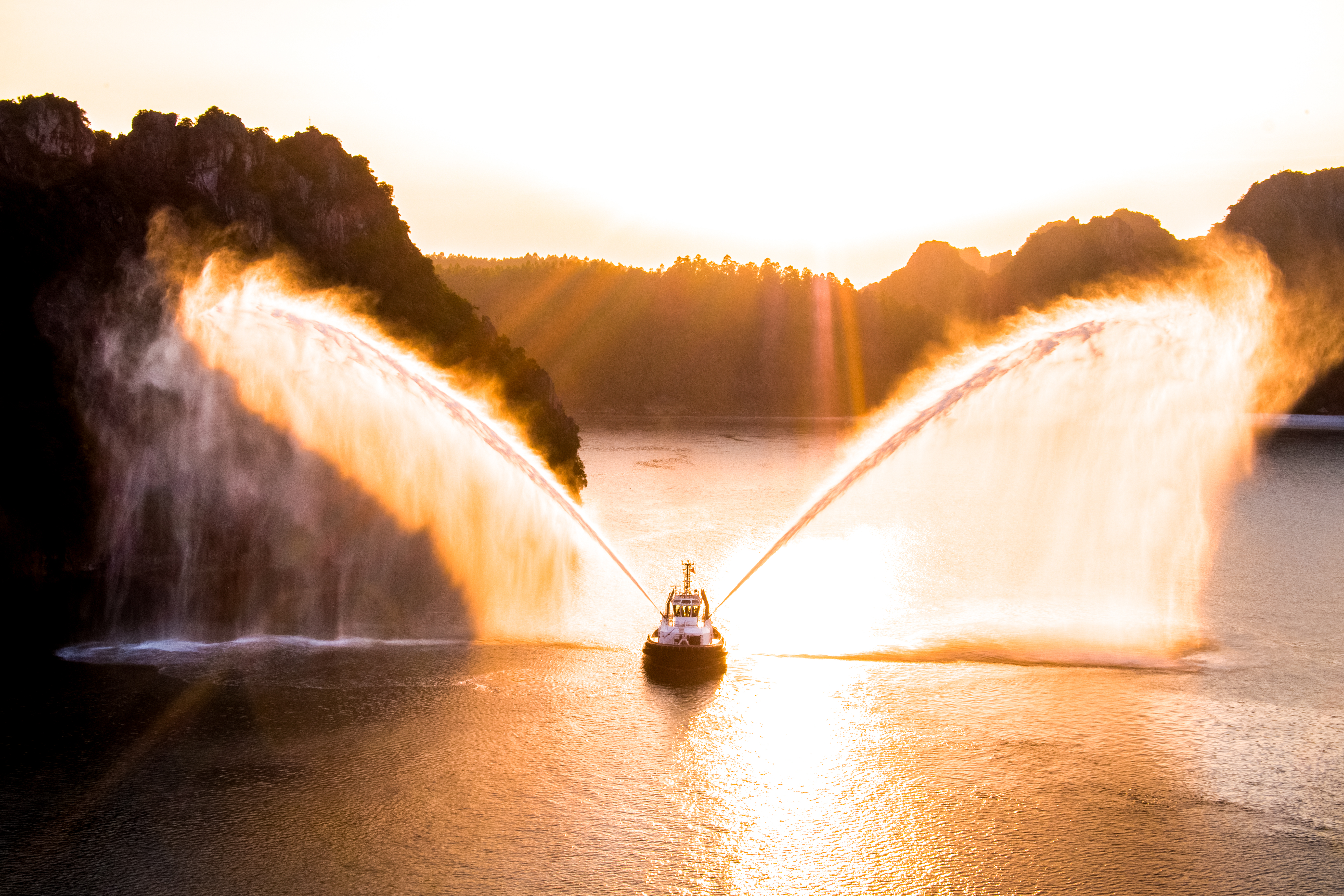 Sản xuất bứt phá, Đóng tàu Sông Cấm vượt kế hoạch năm 2025 trước thời hạn